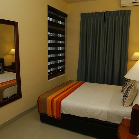 Crown Hills Kandy Inn Exteriér fotografie