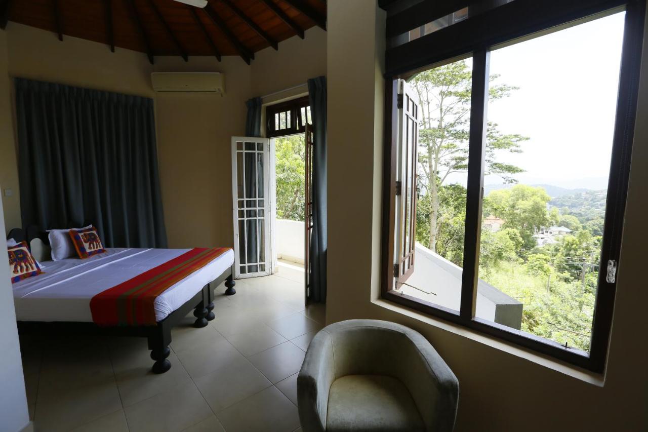 Crown Hills Kandy Inn Exteriér fotografie