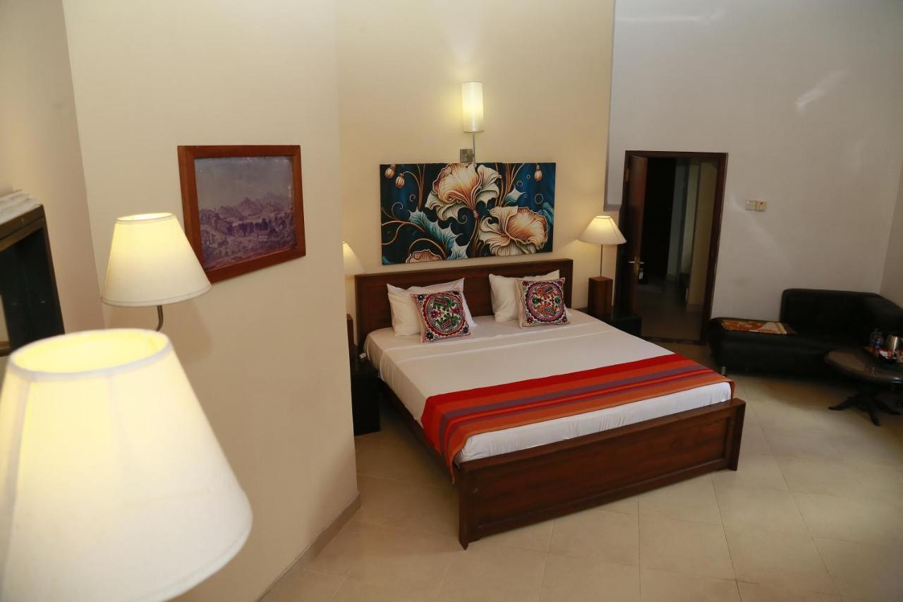 Crown Hills Kandy Inn Exteriér fotografie
