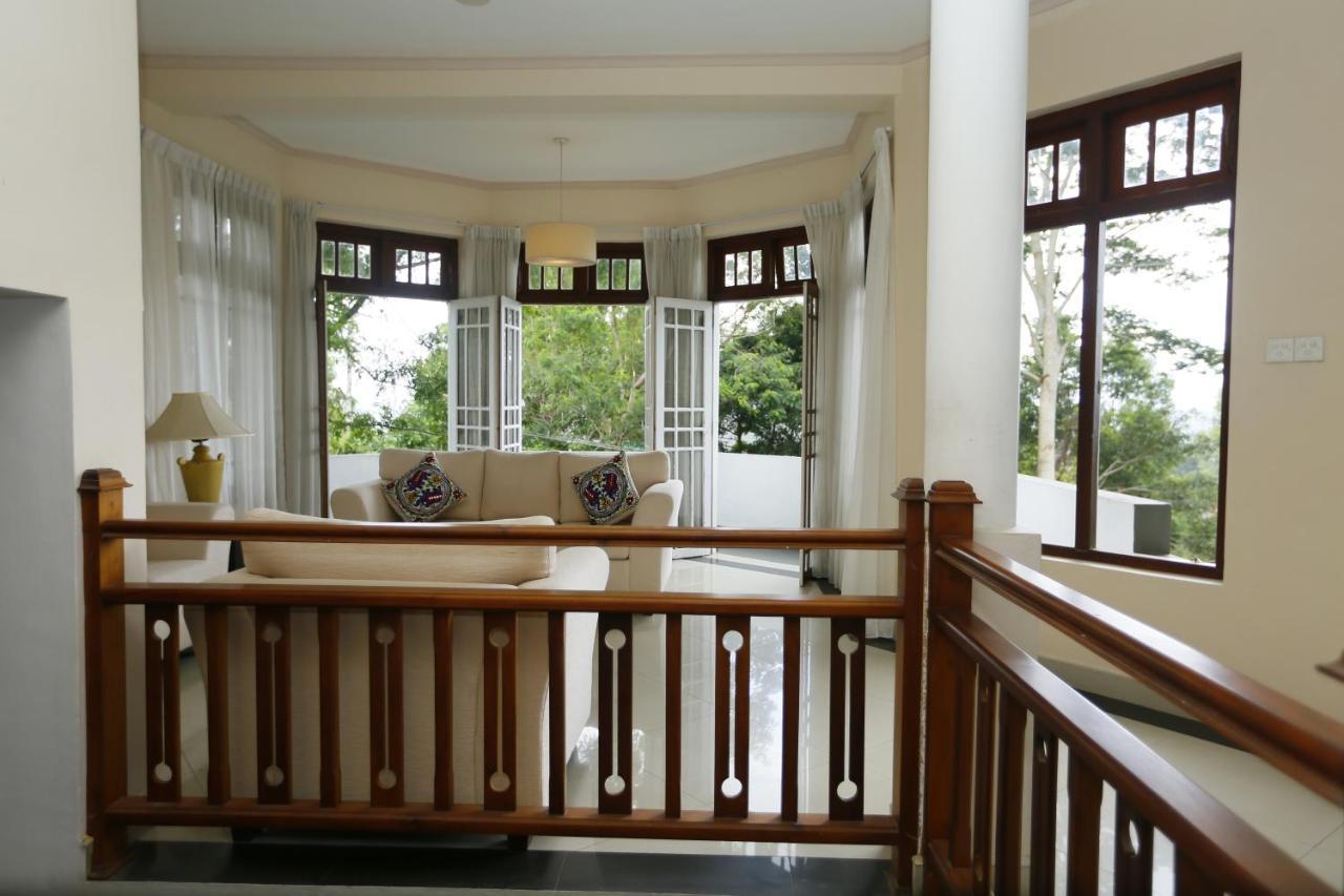 Crown Hills Kandy Inn Exteriér fotografie