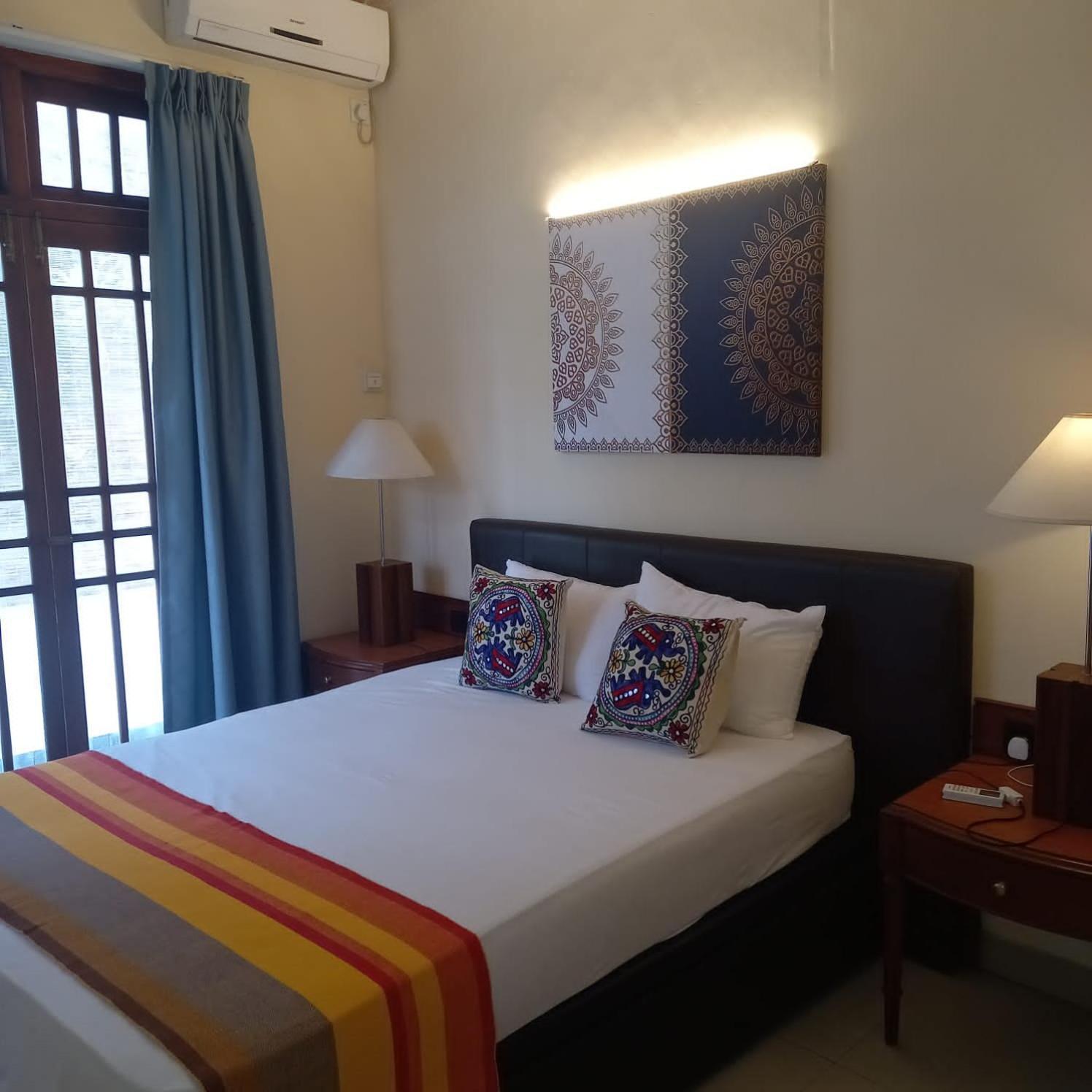 Crown Hills Kandy Inn Exteriér fotografie